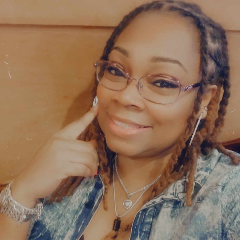 Meet your Posher, Shaunda - Picture 1 of 1